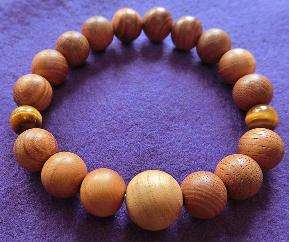 数珠ブレス 欅(ケヤキ)